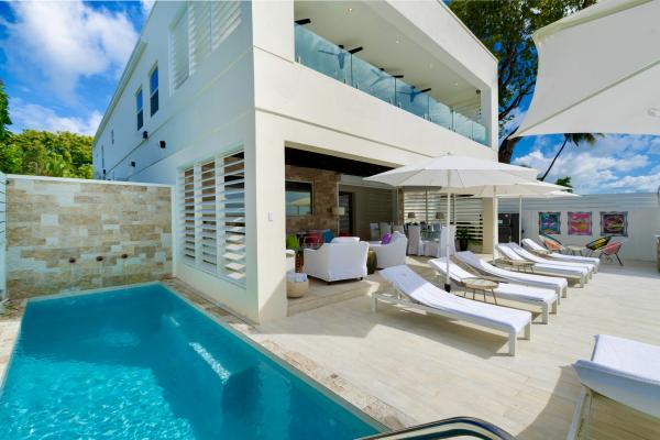 Solaris Beach House - Beachfront